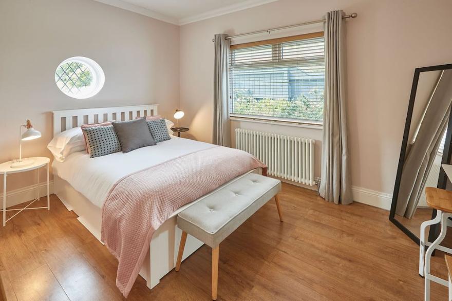 Host & Stay | Burnsyde Beach House
