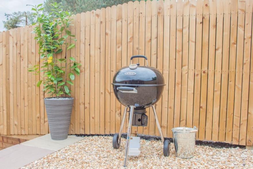 Dalby Cottage | sleeps 6 - Hot Tub, Dog Friendly - 5* Gold