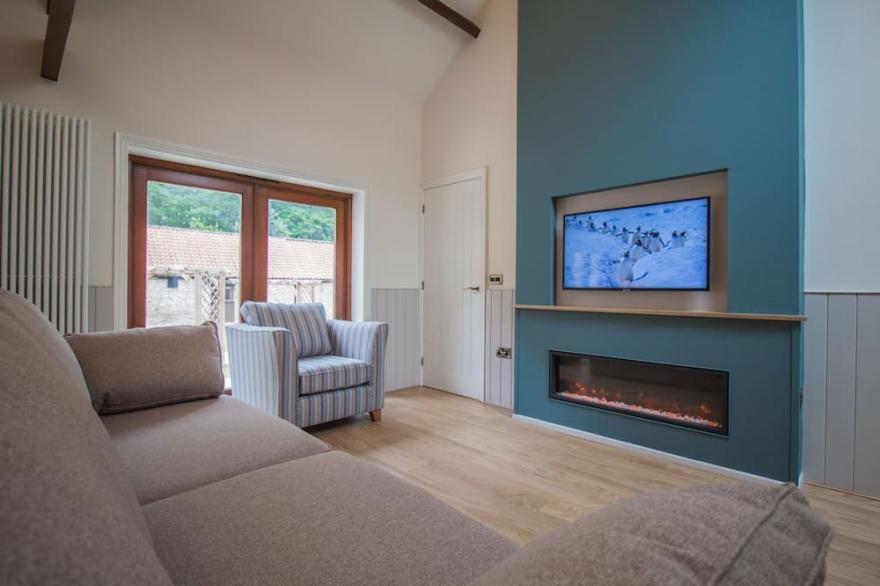Dalby Cottage | sleeps 6 - Hot Tub, Dog Friendly - 5* Gold