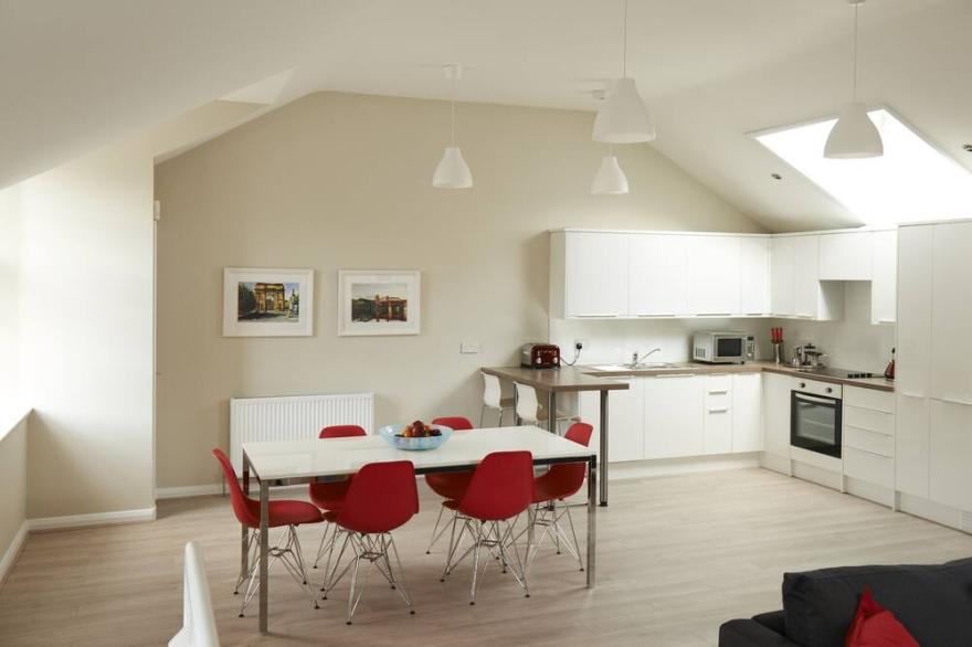 Park Mews - Glasgow Scotland