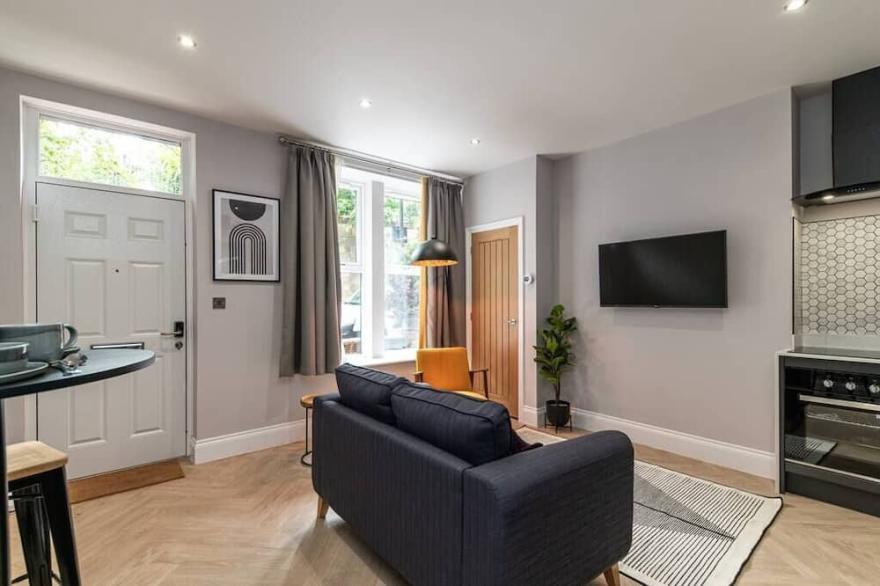 Loft 8! High-spec luxury 1 bed apartment