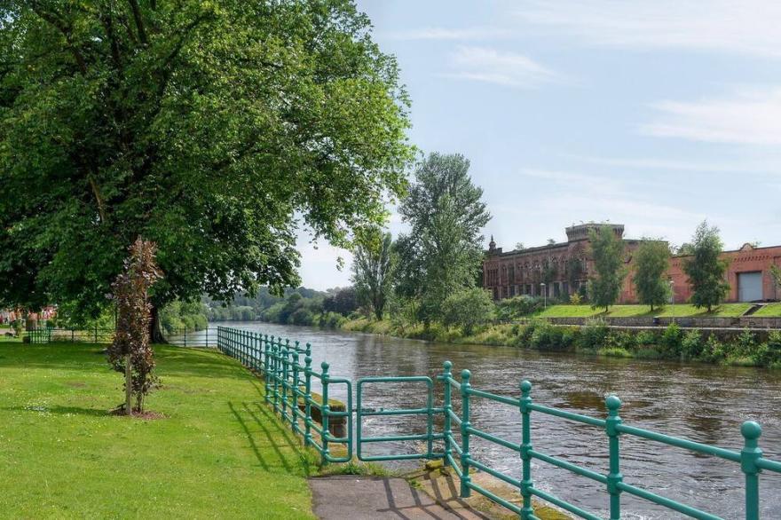 3 bedroom accommodation in Dumfries