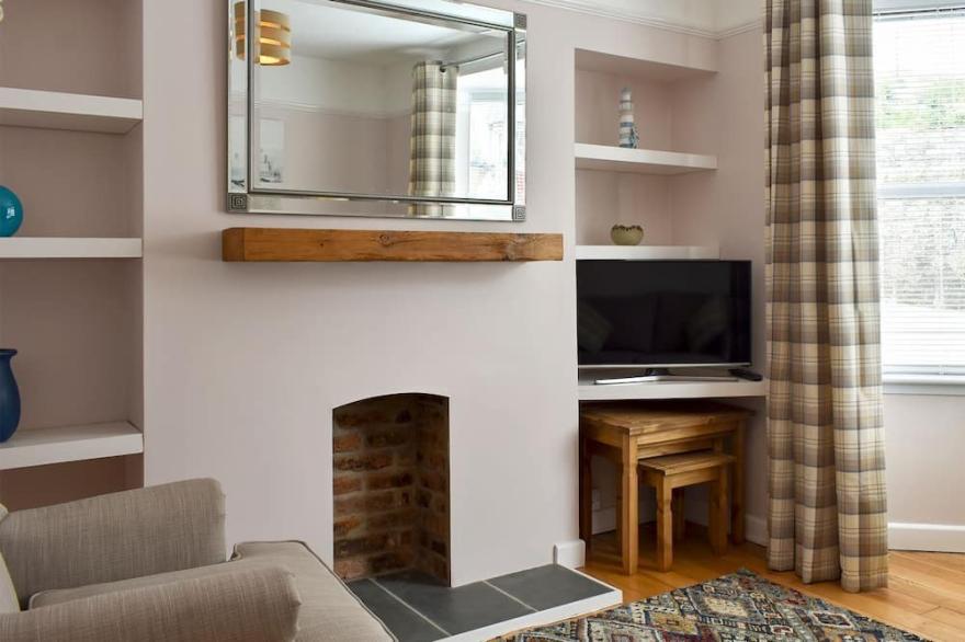 3 bedroom accommodation in Newlyn