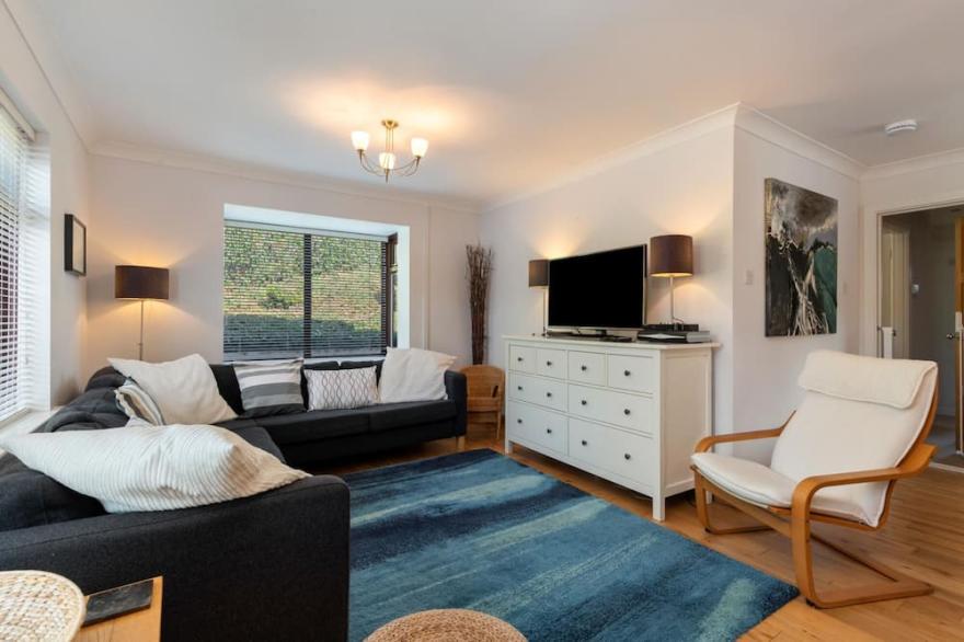 Hafan Heli - Luxury Cottage, Near to Beach, Pet Friendly
