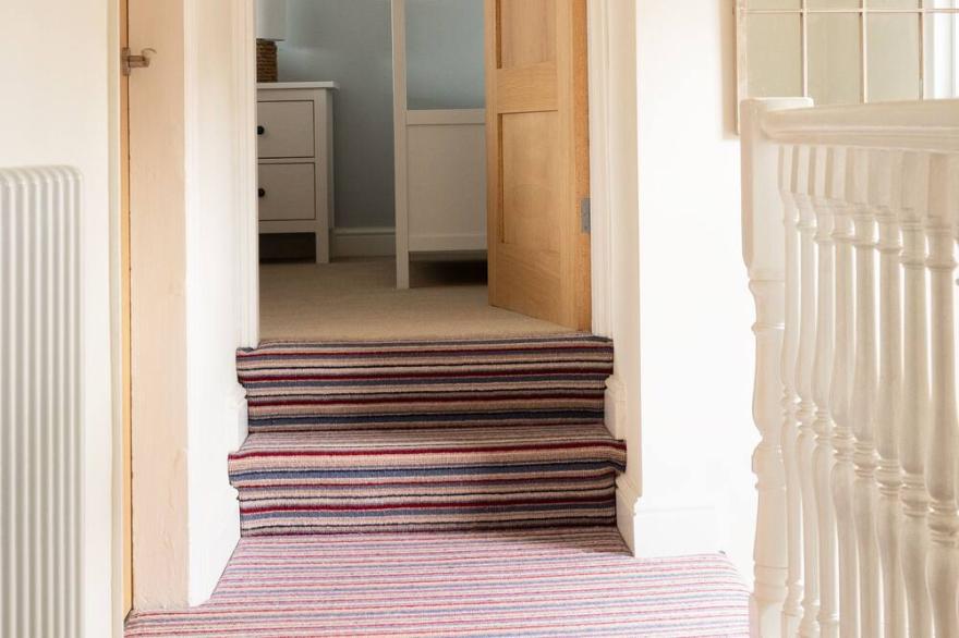 Kippers Cottage family getaway 500m from the beach