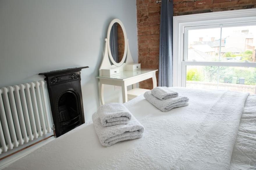 Kippers Cottage family getaway 500m from the beach