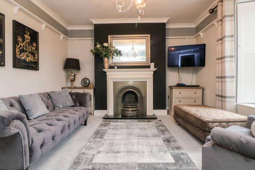 PENLAUREL, pet friendly, luxury holiday cottage in Launceston