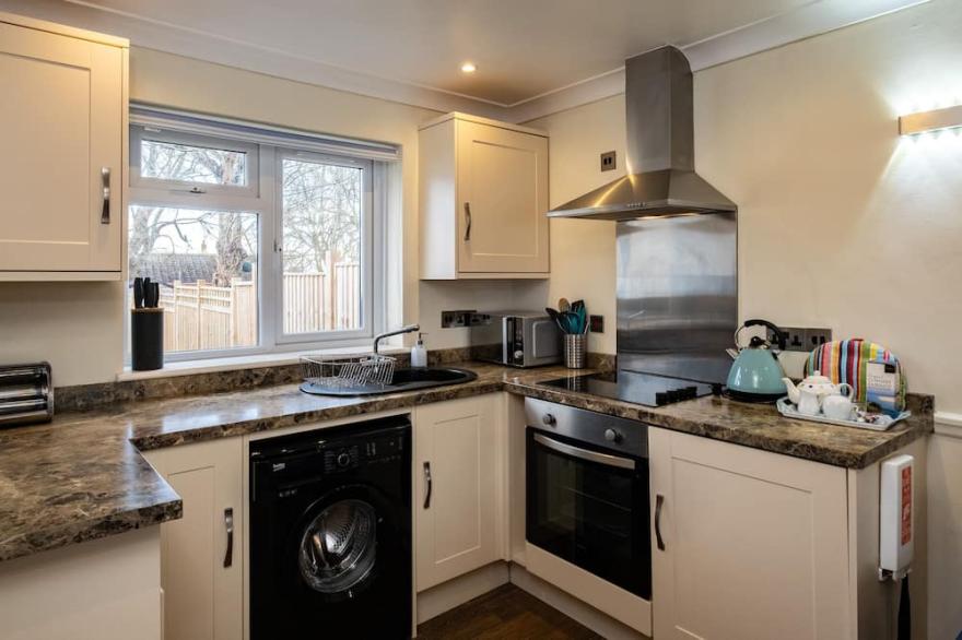 PUFFINS, pet friendly, country holiday cottage in Port Isaac