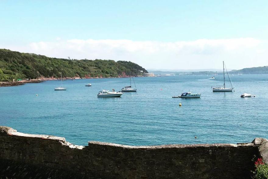 SUNNY  COTTAGE, pet friendly, character holiday cottage in Kingsand