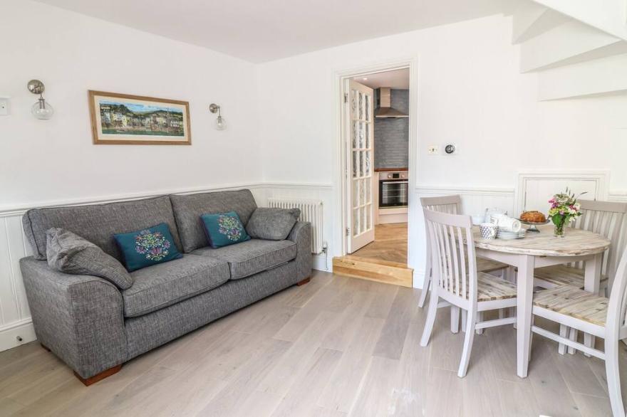 SUNNY  COTTAGE, pet friendly, character holiday cottage in Kingsand
