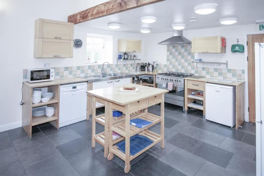 Bunk House - 4 Bedroom - Llangenith