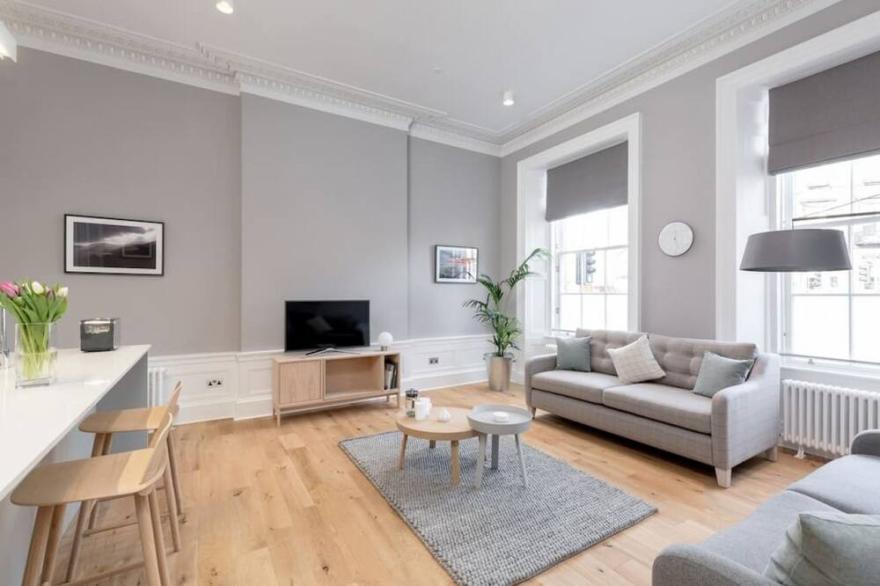 Torphichen Street 5 Star Luxury Apartment