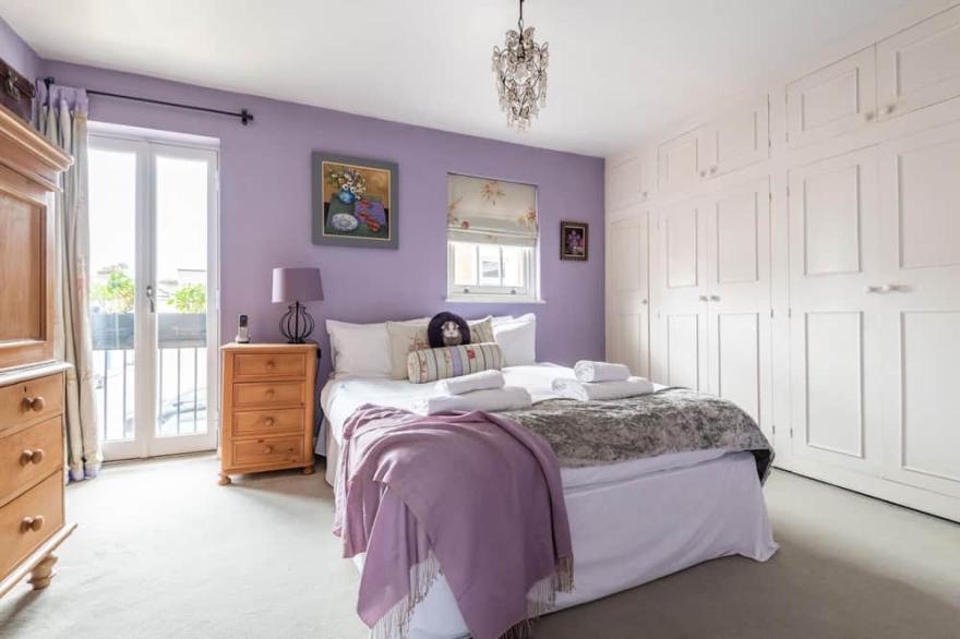 Charming Chiswick Home