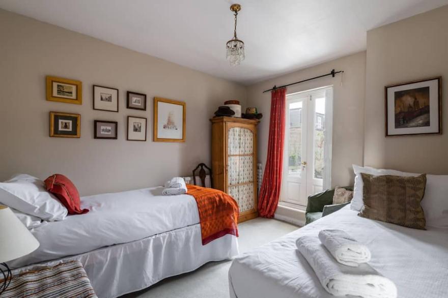 Charming Chiswick Home