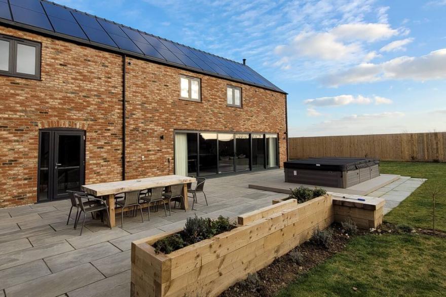 Walnut House, Ashlin Farm Barns