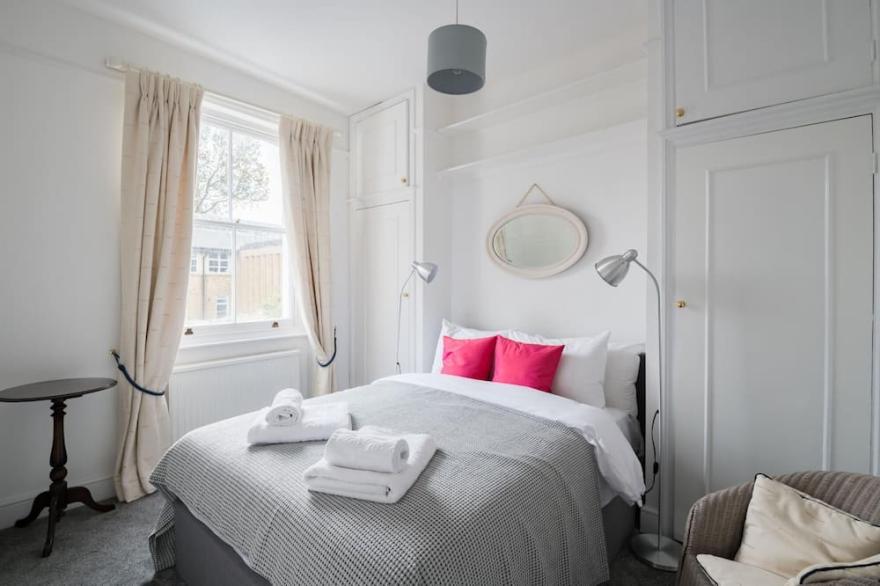 Stylish Sloane Square Home Close to Victoria