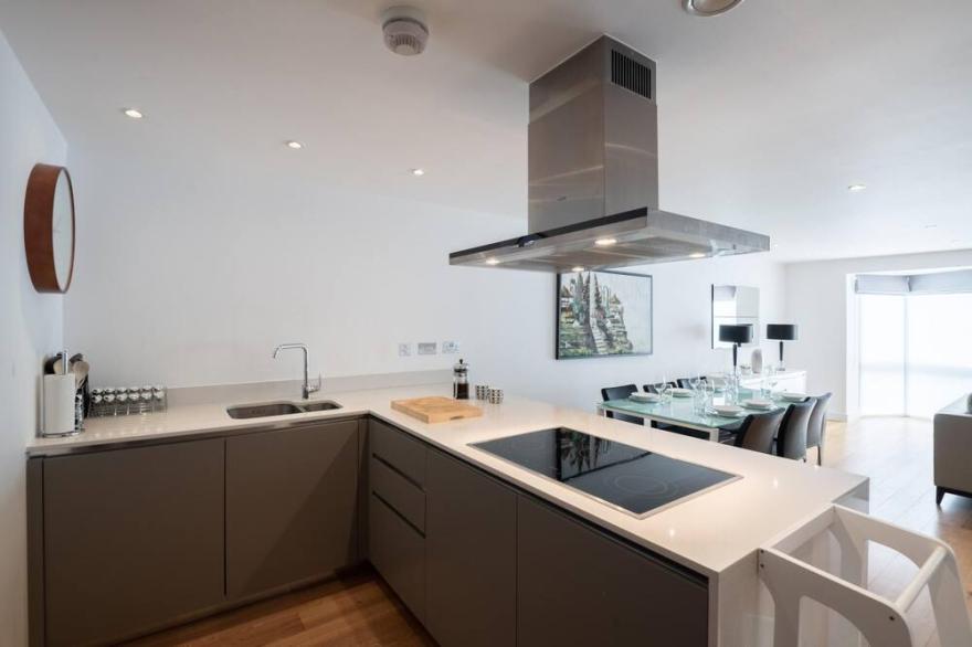 Trendy Queen’s Park Home close to Hampstead