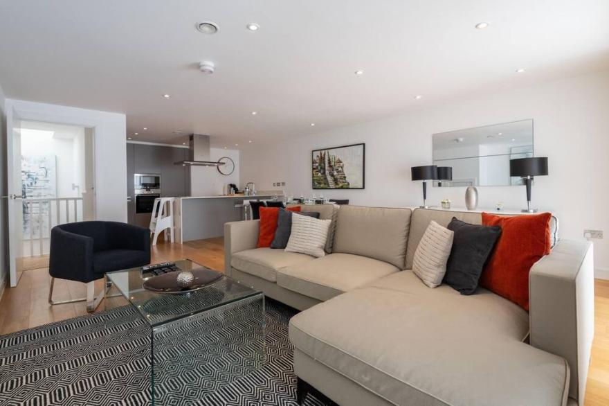 Trendy Queen’s Park Home close to Hampstead