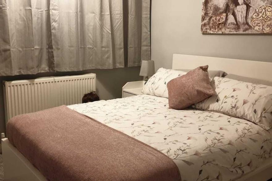 Inviting 3-Bed House in Trentham