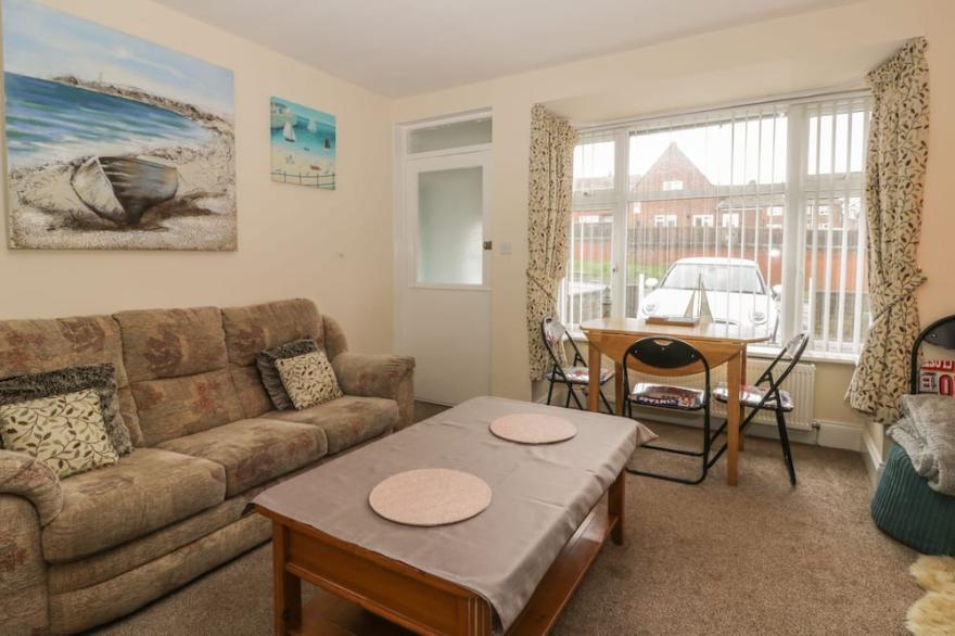 HELREDALE RETREAT WHITBY, pet friendly, with a garden in Whitby
