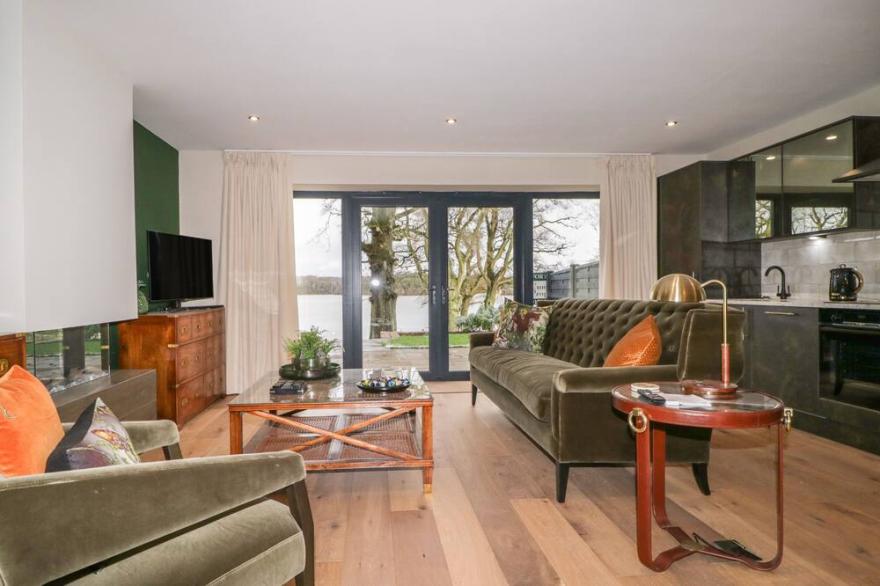 TARN END COTTAGES 8, romantic, with a garden in Brampton, Cumbria