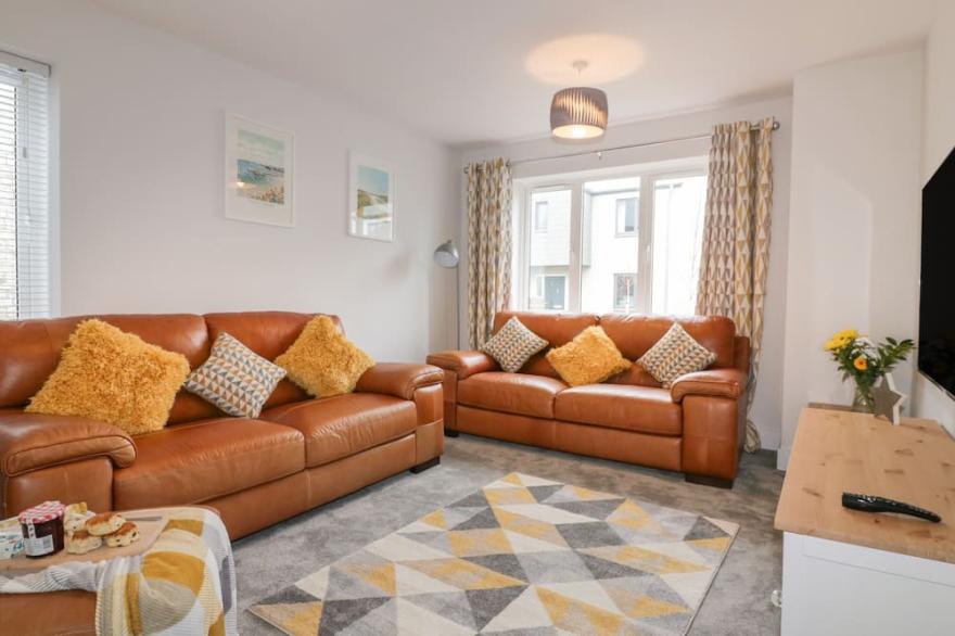 PERIWINKLE, pet friendly, country holiday cottage in Crantock