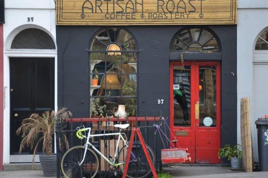 Stylish Heart of Edinburgh Gem (sleeps 6)