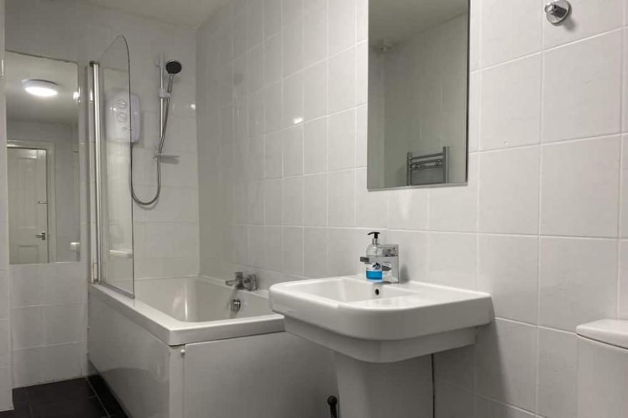Two Bedroom Apartment Jesmond