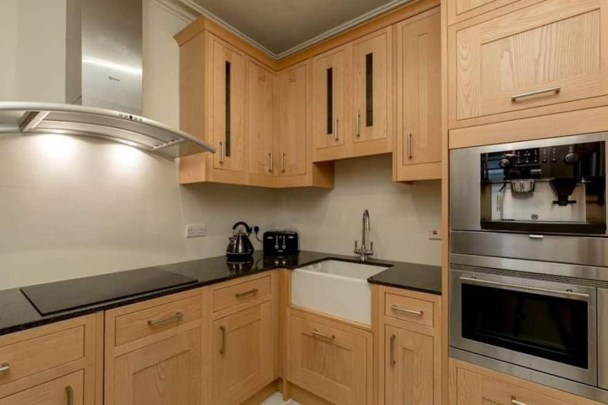 New Town Boutique Apartment on India Street