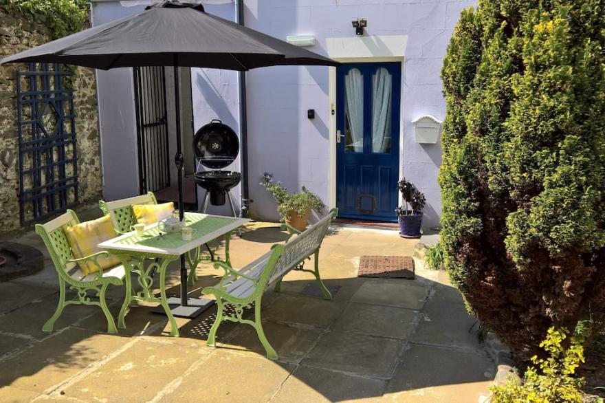 Riverside Apartment in the heart of the Georgian Town of Aberaeron