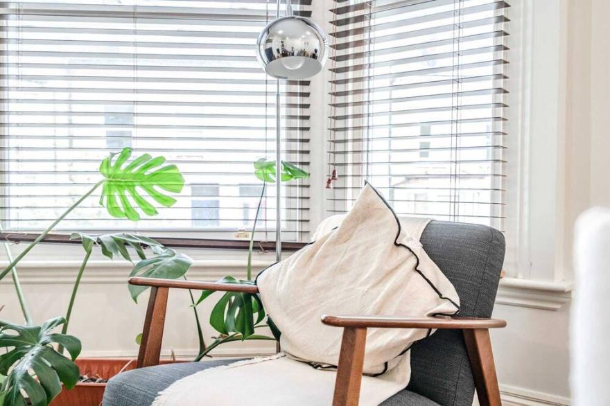 Large West Hampstead Two-Bedroom Apt with Balcony