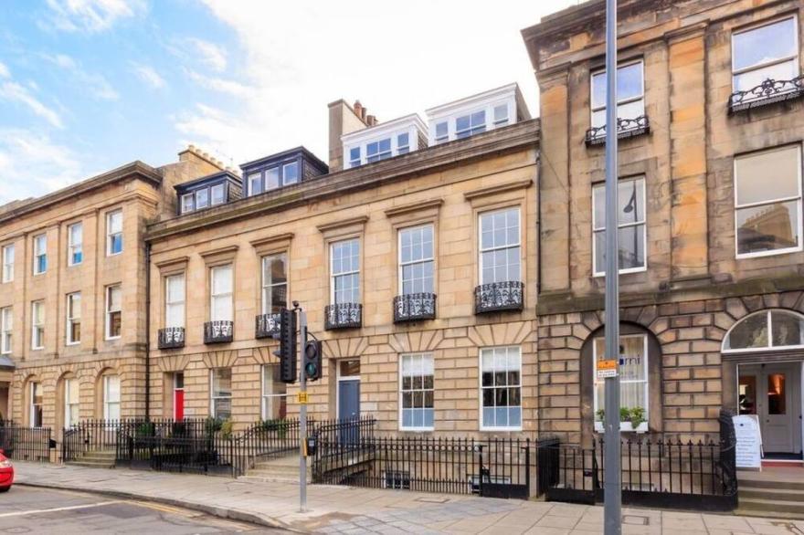 Torphichen Street 5* City Centre 2bed/2bath