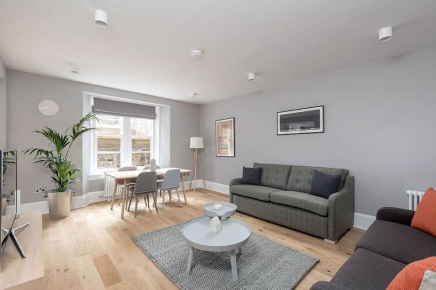 Torphichen Street 5* City Centre 2bed/2bath