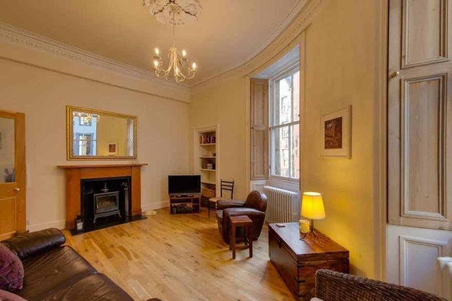 Spacious 2Bed in Heart of Old Town (Diagon Alley)