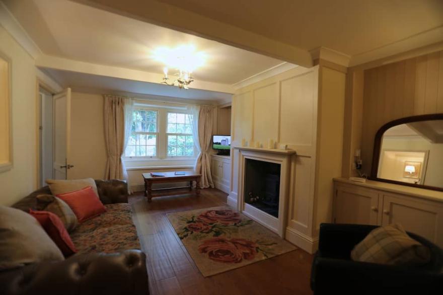 Charming 2 Bed Cottage, Enclosed Garden & Courtyard Nr Holmfirth, Holme Valley