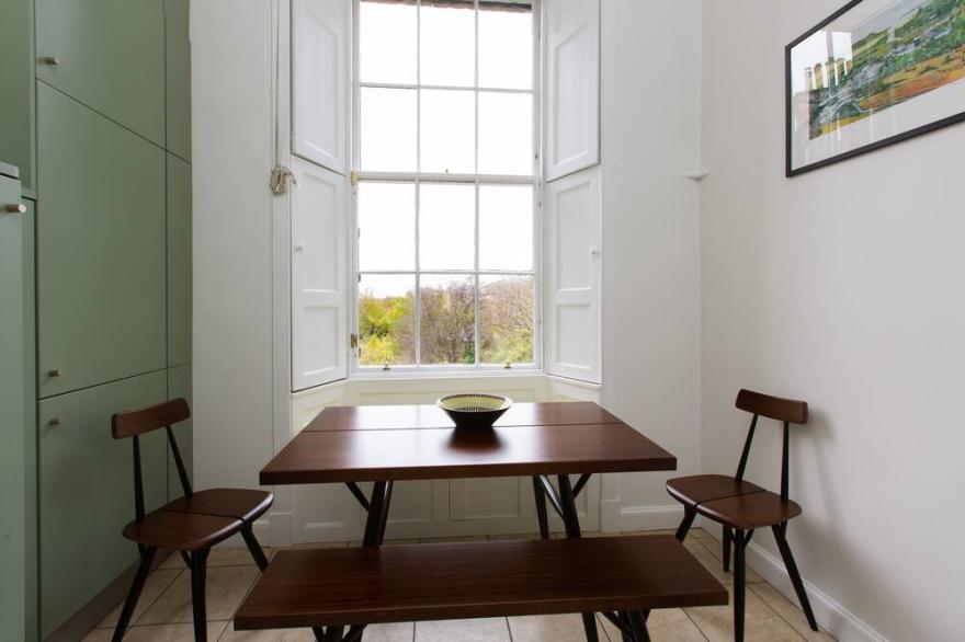 Spacious New Town Apartment within walking distance of city centre and station.