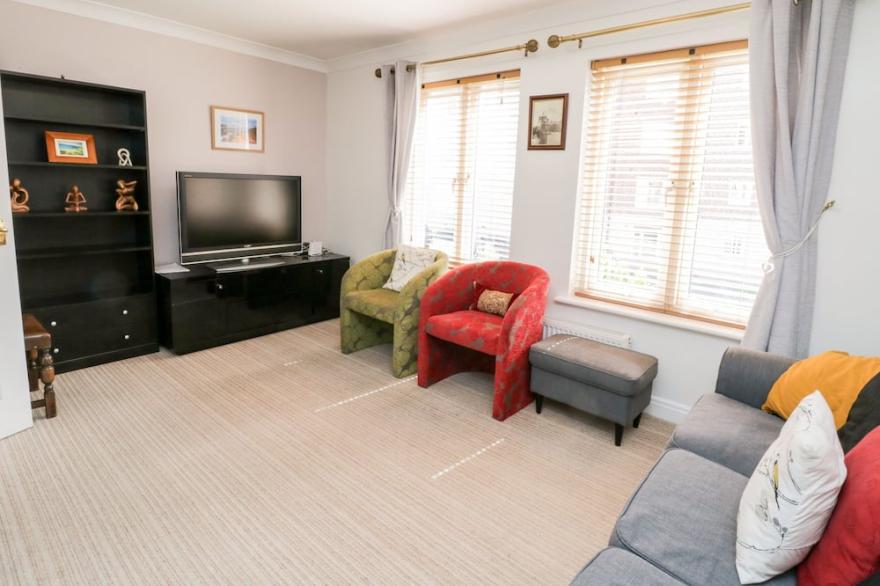 HAVEN HOUSE, pet friendly, country holiday cottage in Whitby