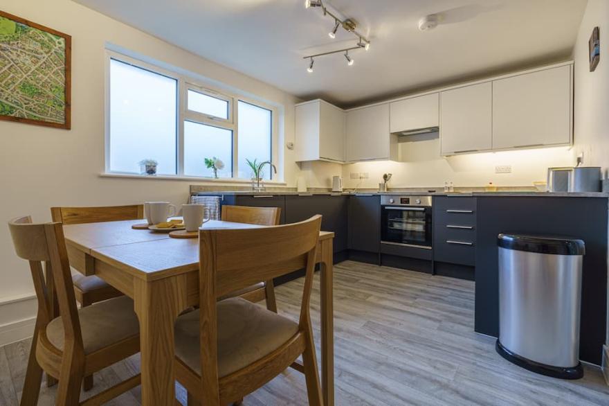 Private deck with newly refurbished flat attached!