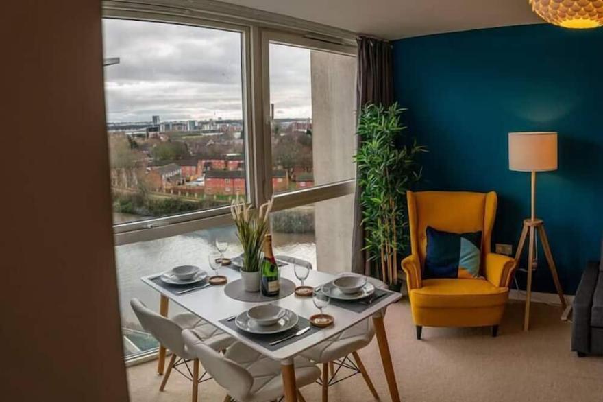 Rueben Suite By Koya Homes