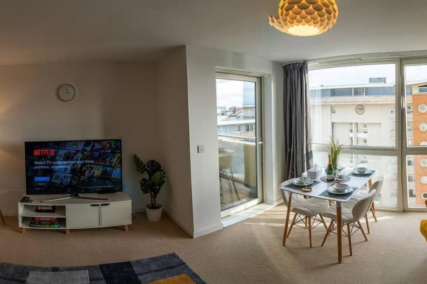 Rueben Suite By Koya Homes