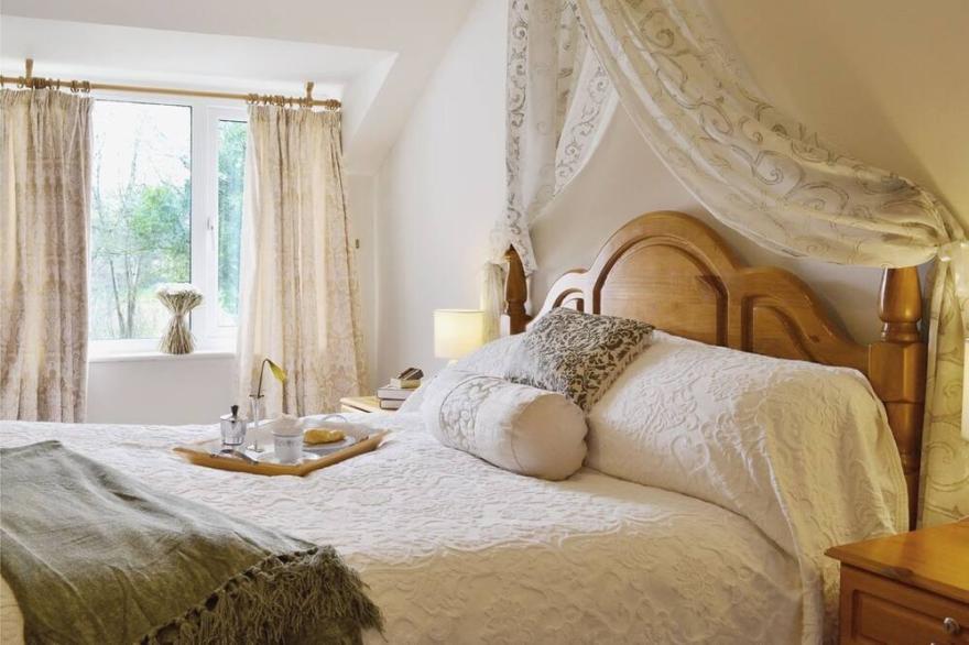 Newly refurbished Cuckoo Springs Cottage for romantic time together