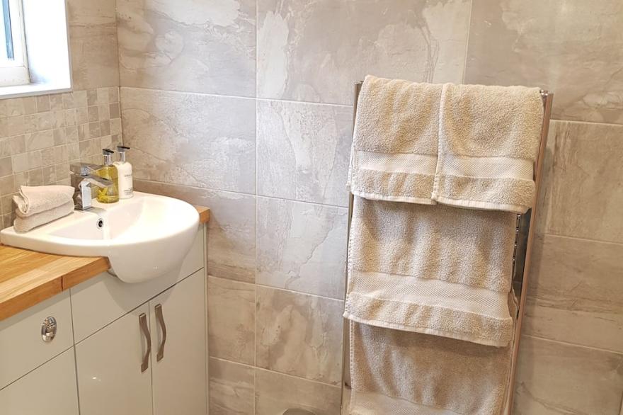 Wyvern Apartment - Where your comfort matters!