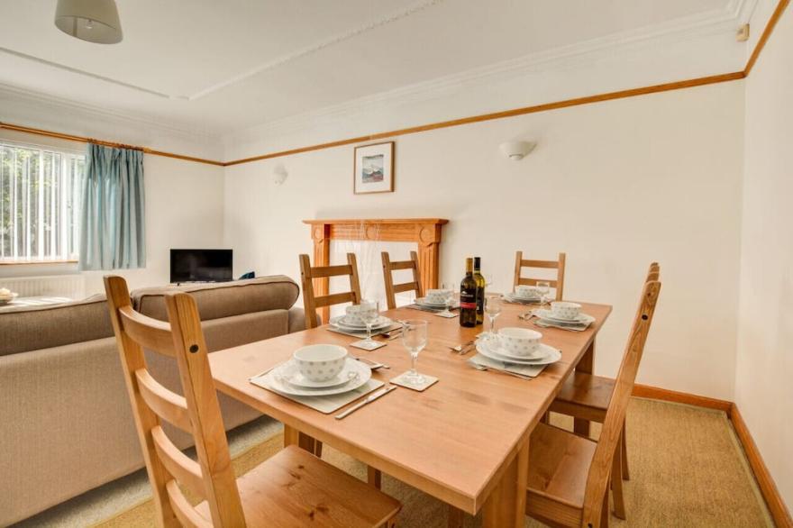 Whelk Holme - Three Bedroom House, Sleeps 6