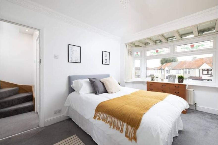 Stunning 5 Bedroom Property in North London