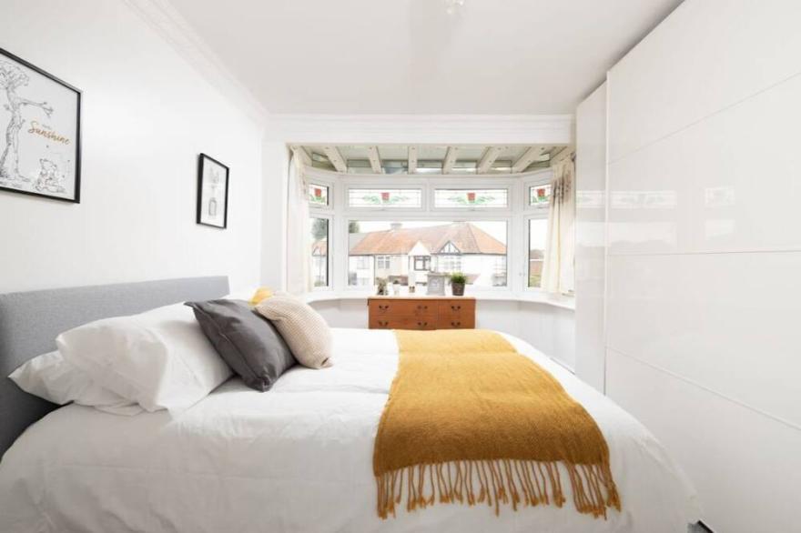Stunning 5 Bedroom Property in North London