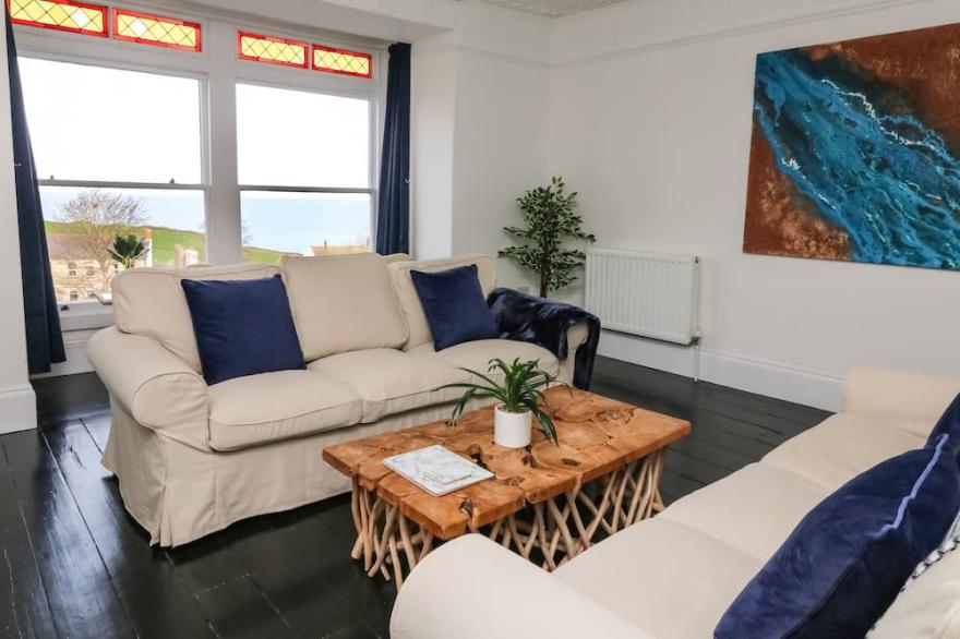 OCEANVIEW APARTMENT 1, romantic, with a garden in Ilfracombe