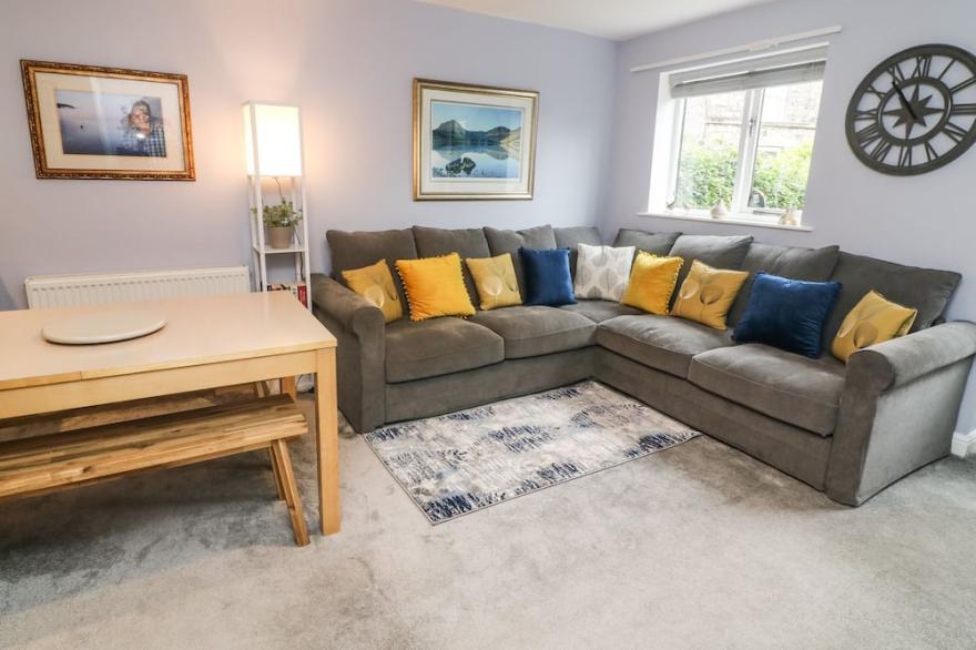 3 STRICKLAND COURT, family friendly, with a garden in Kendal