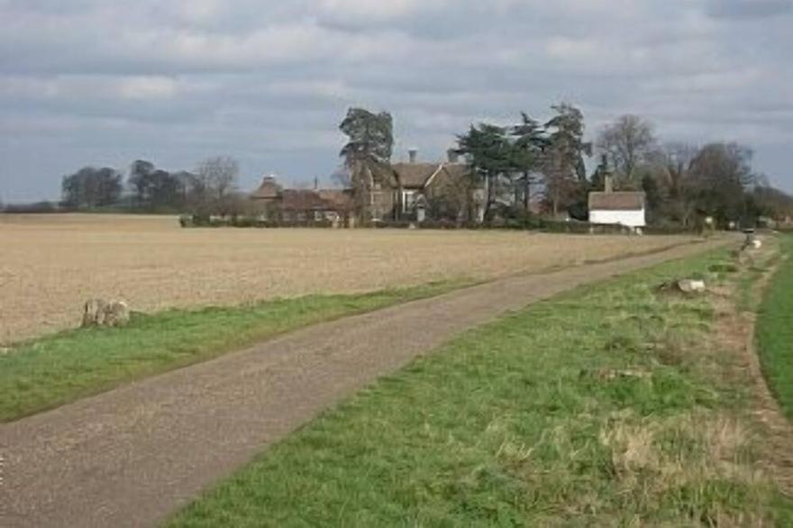 19th Century Farmhouse within easy reach of London