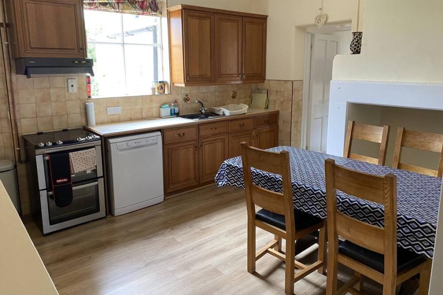 19th Century Farmhouse within easy reach of London