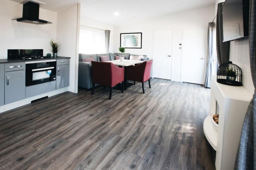 A superior lodge 3 that sleeps 8 guests  in 3 bedrooms